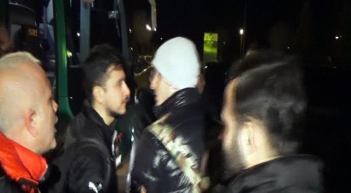 Deniz Yılmaz'a havalimanında şok tepki!